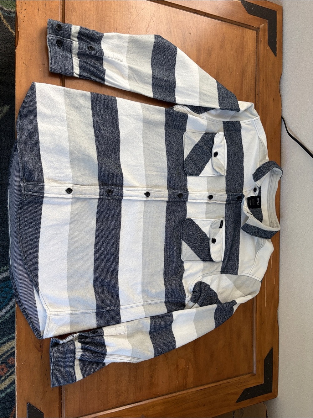 RVCA Striped Button-Up Flannel Shirt — White & Navy Size XL - Picture 4 of 11
